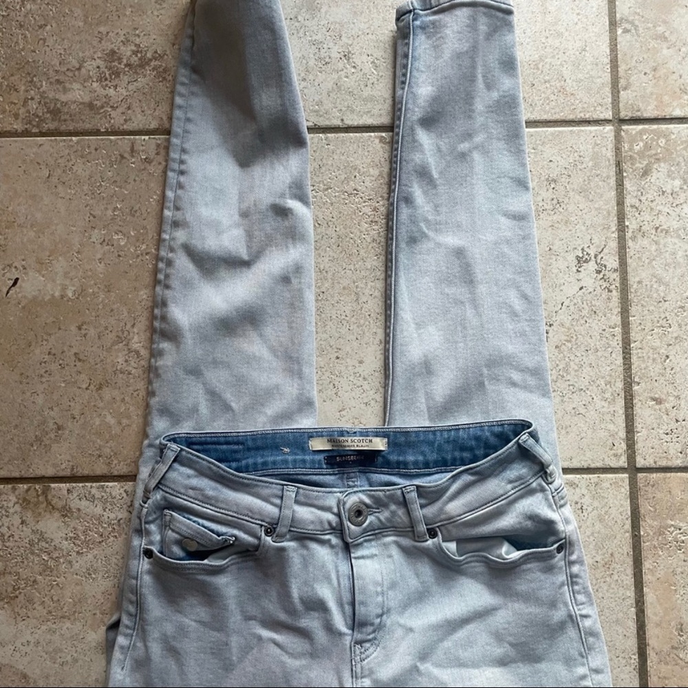 Maison Scotch Sunseeker Skinny Jeans in light wash